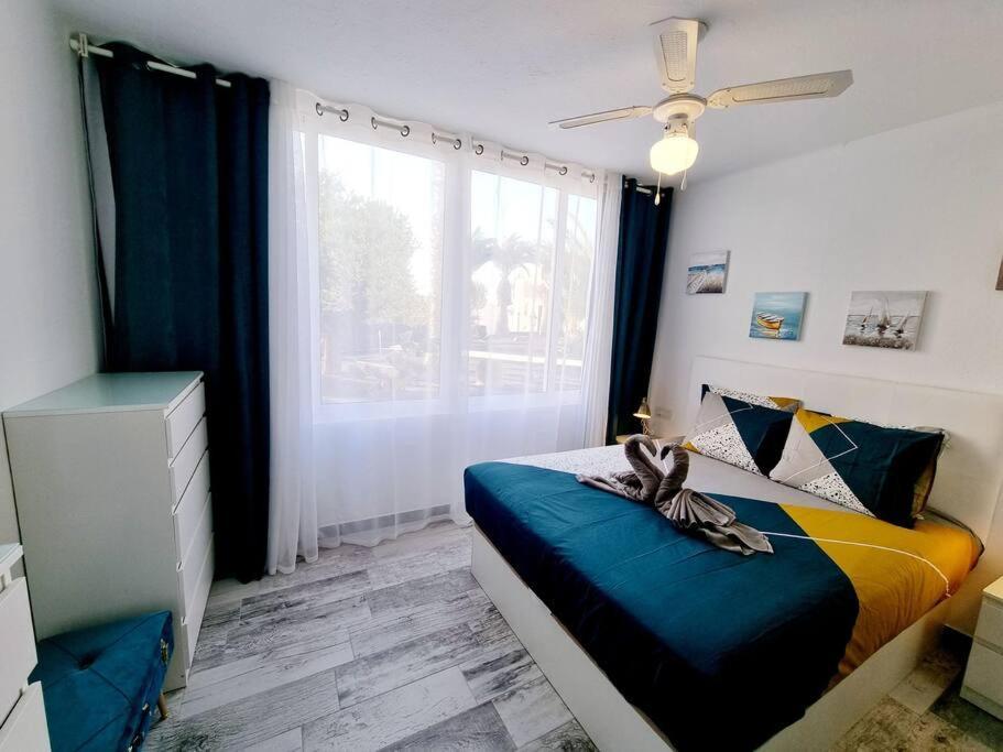 Apartamento Smeraldo 11 Playa Roca コスタ・テギセ エクステリア 写真