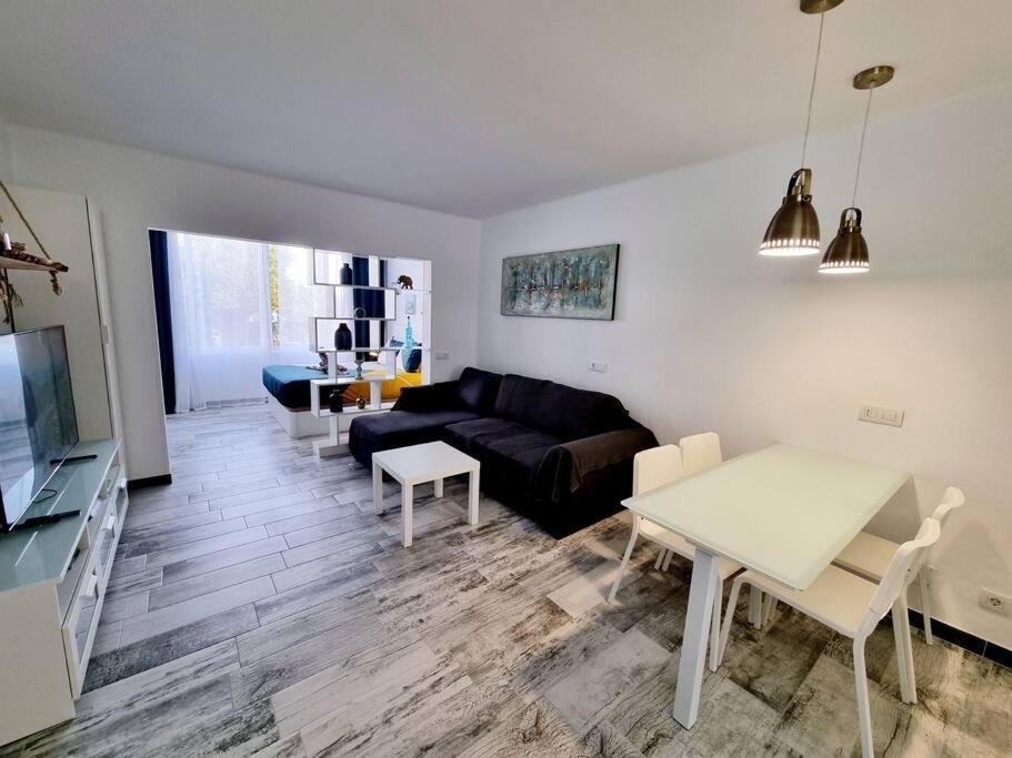 Apartamento Smeraldo 11 Playa Roca コスタ・テギセ エクステリア 写真